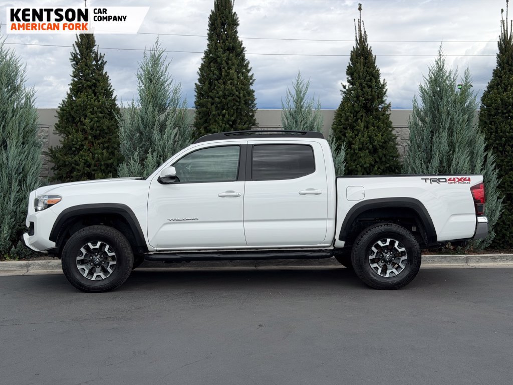 Used 2018 Toyota Tacoma TRD Off-Road AWD/4WD image 3