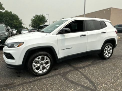 Used 2025 Jeep Compass Sport AWD/4WD image 6