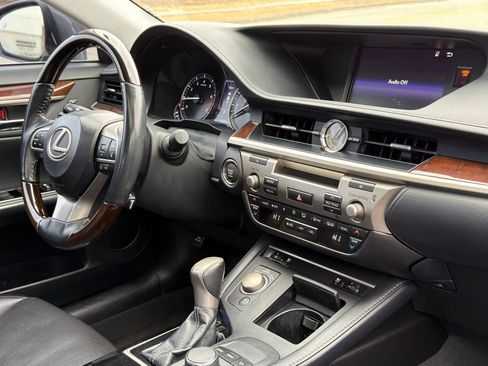 Used 2018 Lexus ES 350 image 19