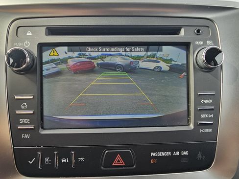 Used 2014 GMC Acadia SLE FWD image 28