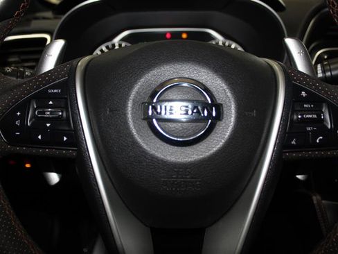 Used 2021 Nissan Maxima SR w/ Sport Mat Group FWD image 18