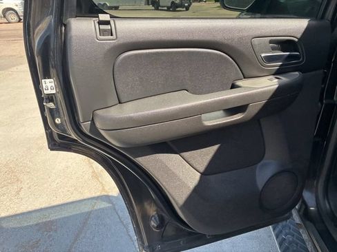 Used 2009 Chevrolet Tahoe LT AWD/4WD image 12