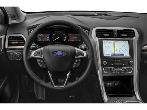 Used 2020 Ford Fusion SEL FWD image 7
