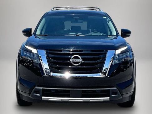 Used 2025 Nissan Pathfinder Platinum w/ Cargo Package FWD image 3