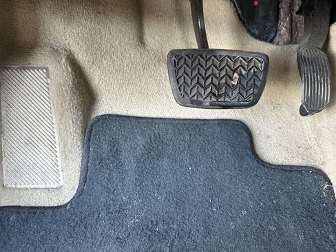 Used 2011 Toyota Avalon Limited image 17