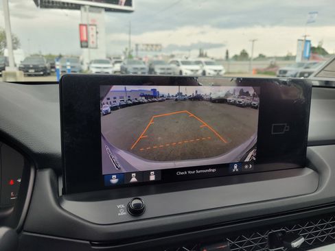 Used 2024 Honda Accord Sport image 19