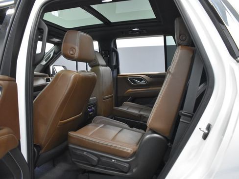 Used 2021 Chevrolet Tahoe High Country AWD/4WD image 38