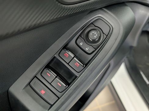 Certified 2025 Subaru Crosstrek 2.0i Premium image 25