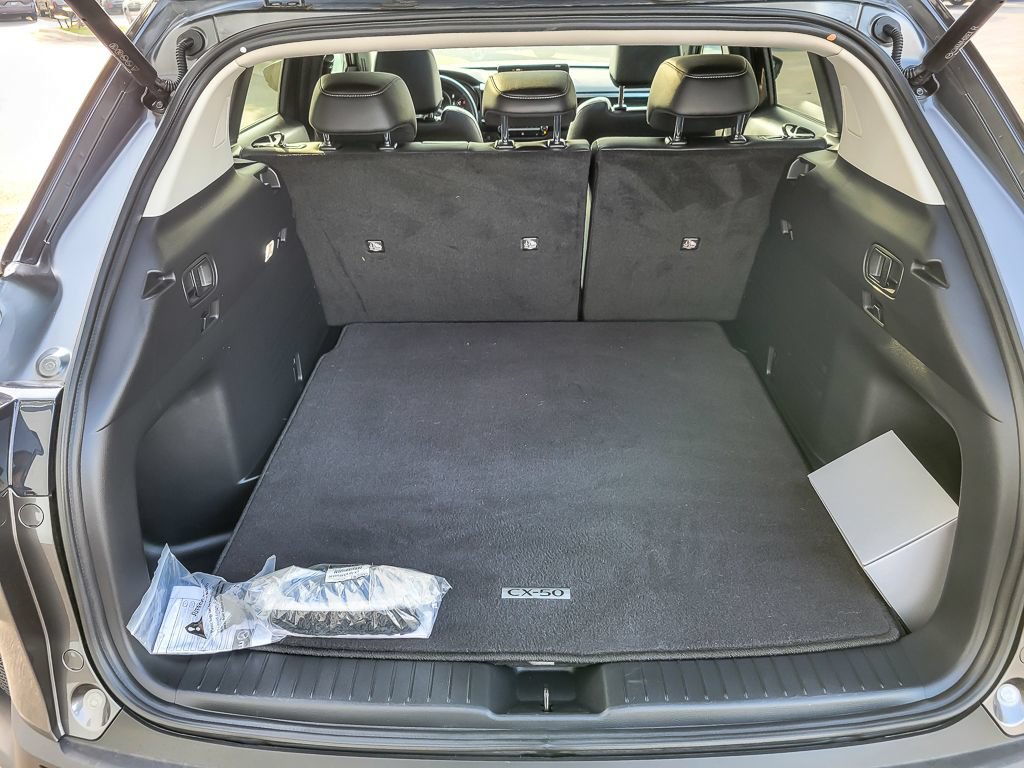 Used 2024 MAZDA CX-50 AWD 2.5 S w/ Cargo Package image 19