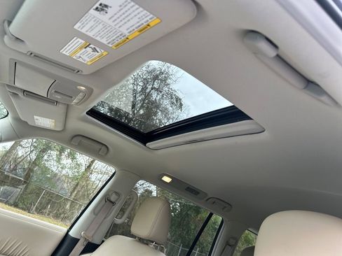 Used 2024 Nissan Armada Platinum w/ Captain's Chairs Package image 13