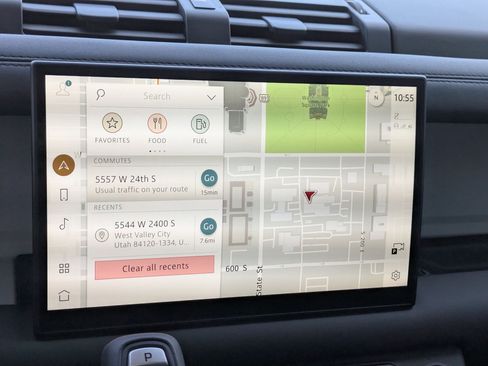 Used 2025 Land Rover Defender 110 S image 24