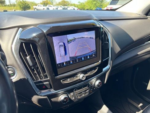 Used 2020 Chevrolet Traverse RS AWD/4WD image 41