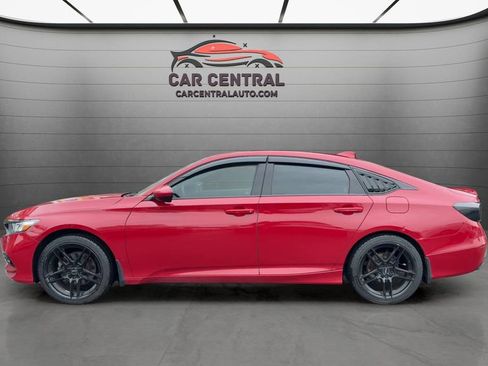 Used 2018 Honda Accord Sport image 2