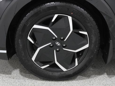 Certified 2023 Hyundai Ioniq 5 SEL image 24