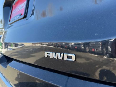 Used 2017 GMC Acadia Denali image 17