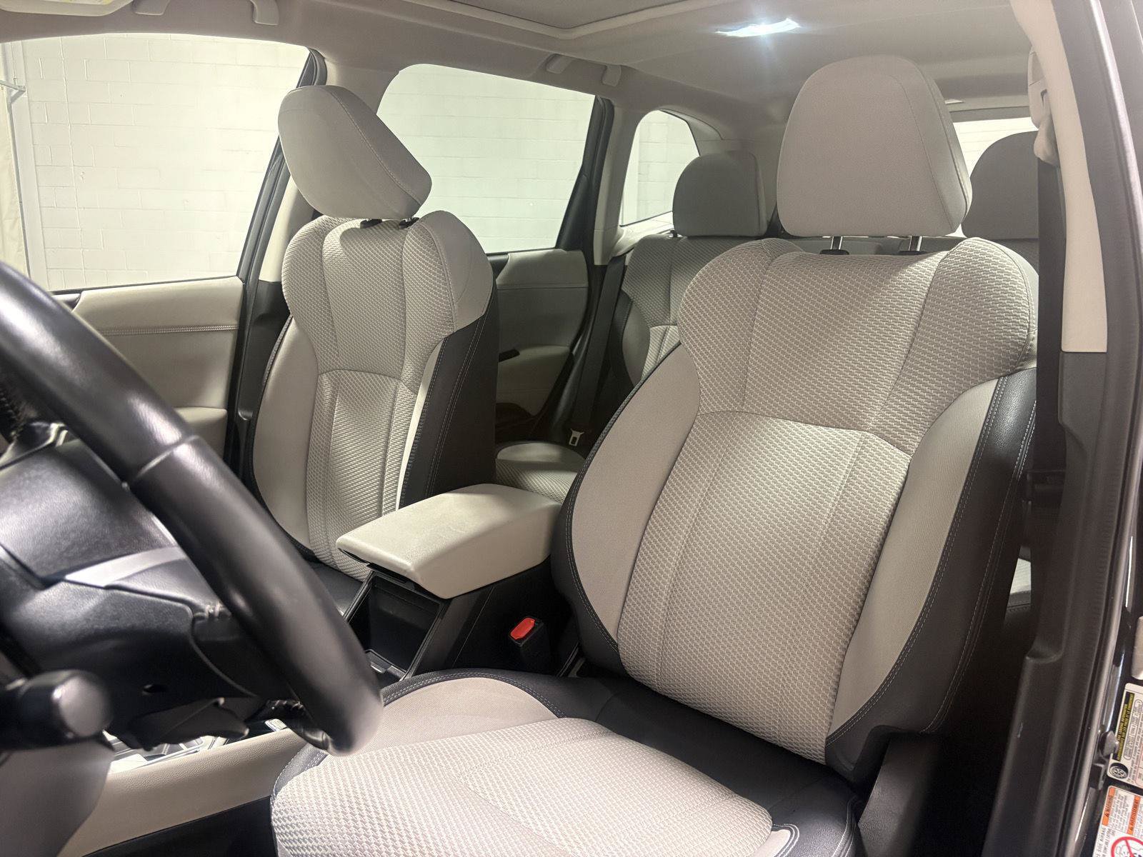 Used 2020 Subaru Forester Premium AWD/4WD image 3