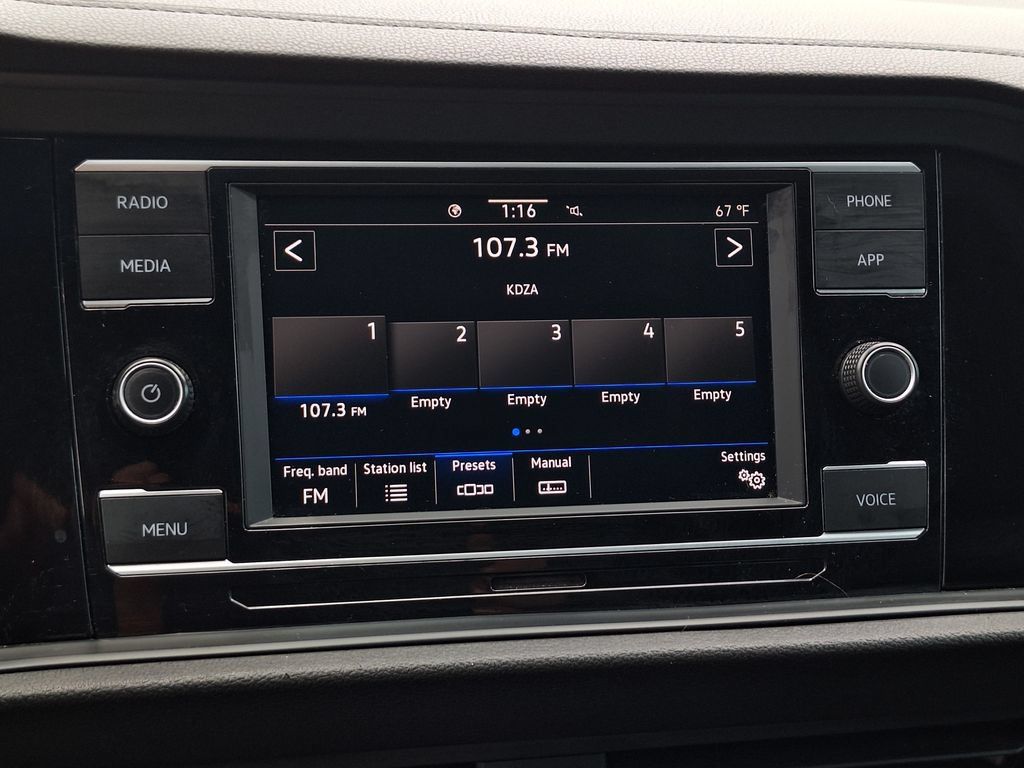 Used 2023 Volkswagen Jetta Sport FWD image 19