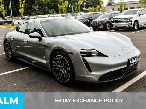 Used 2023 Porsche Taycan 4S w/ Performance Package image 4