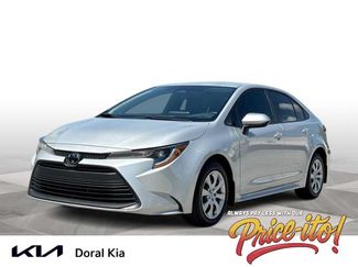 Used 2025 Toyota Corolla LE FWD video 1