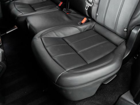 Used 2019 Land Rover Range Rover Sport HSE image 28