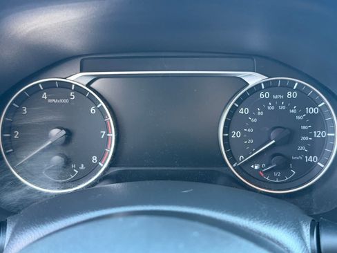 Used 2019 Nissan Altima 2.5 S FWD image 13