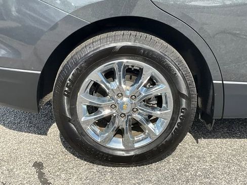 Used 2018 Chevrolet Equinox LT image 25