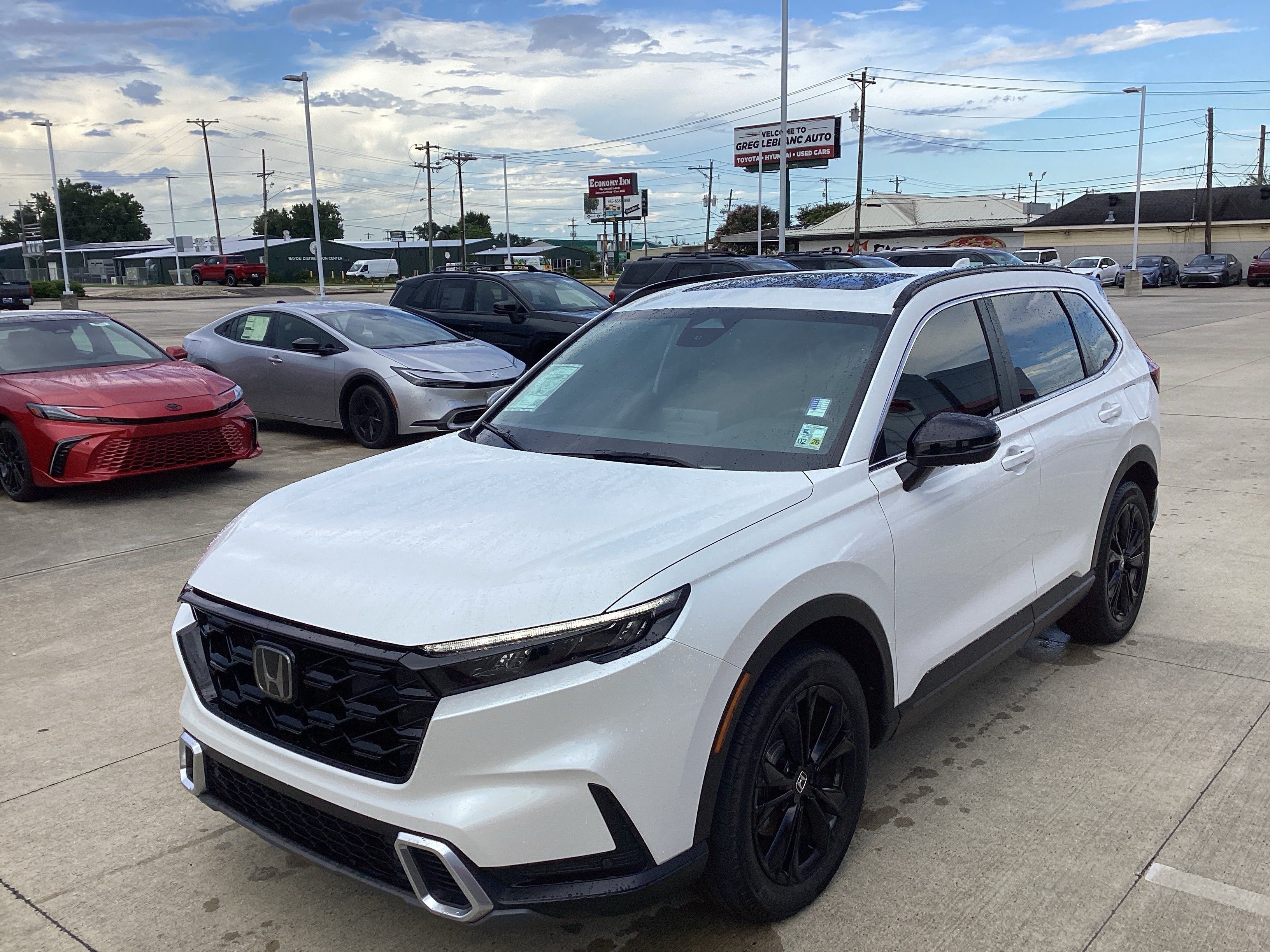 Used 2025 Honda CR-V Sport Touring image 3