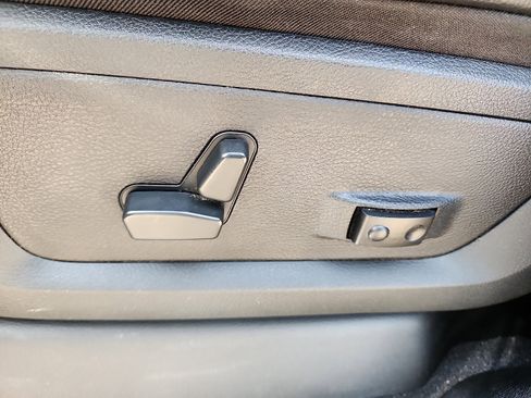 Used 2022 RAM 2500 Laramie image 12