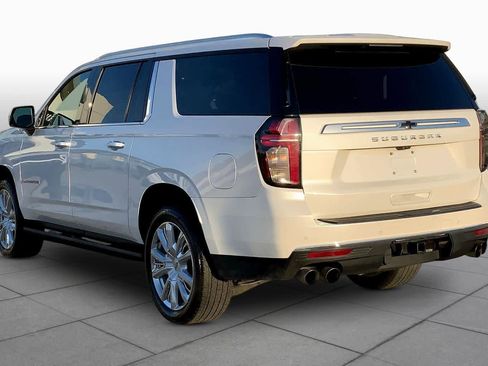 Used 2021 Chevrolet Suburban High Country w/ Premium Package image 12