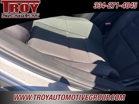 Used 2018 Jeep Grand Cherokee Laredo image 36