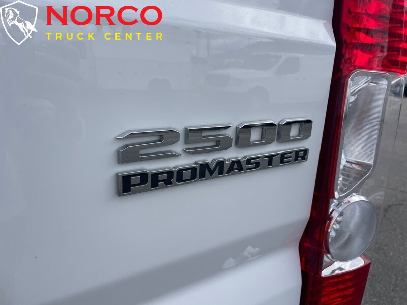 Used 2023 RAM ProMaster 2500 FWD image 10
