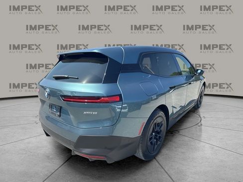 Used 2023 BMW iX xDrive50 w/ Convenience Package AWD/4WD image 5