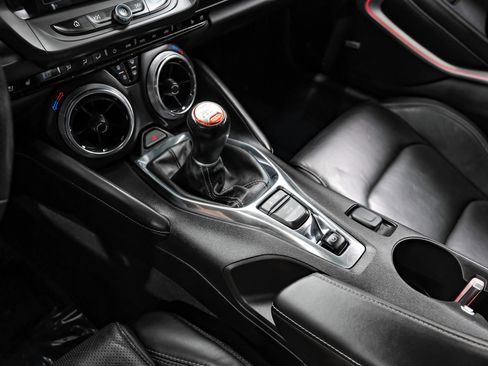 Used 2017 Chevrolet Camaro SS RWD image 24