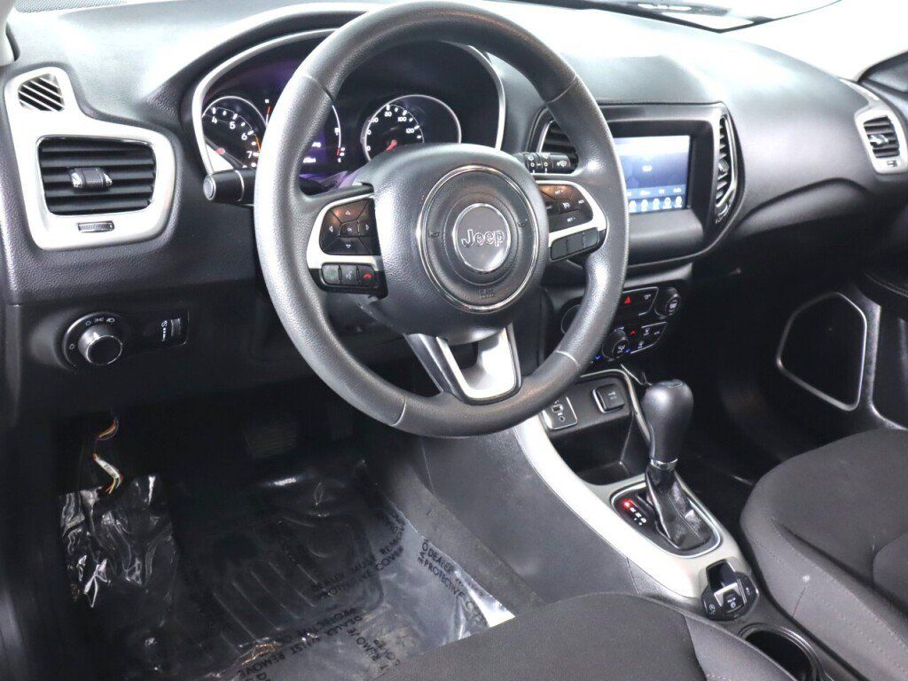 Used 2020 Jeep Compass Sport FWD image 9