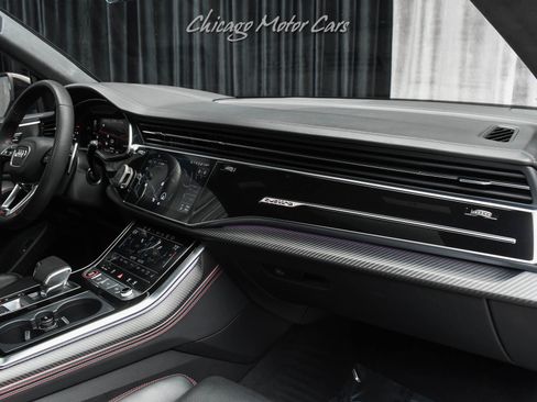 Used 2023 Audi RS Q8 4.0T Quattro Black Optic Exec w/ Black Optic Package image 23