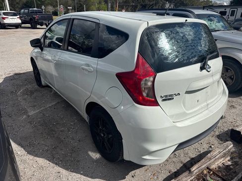 Used 2018 Nissan Versa Note SV image 6
