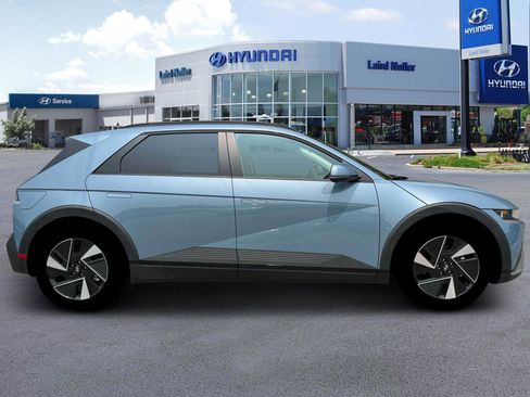 New 2025 Hyundai Ioniq 5 SEL image 9