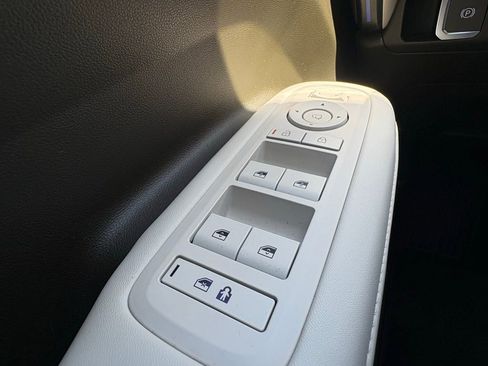 Used 2025 Hyundai Santa Fe Calligraphy image 28