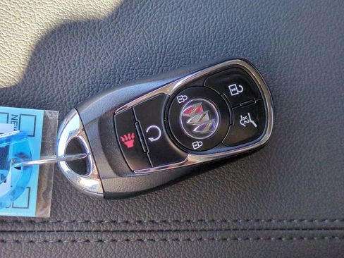 Used 2022 Buick Encore GX Select w/ Sport Touring Package image 42