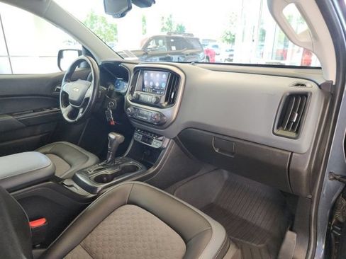 Used 2019 Chevrolet Colorado Z71 AWD/4WD image 24