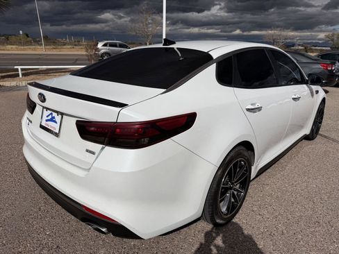 Used 2017 Kia Optima LX w/ Value Package image 5