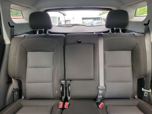 Used 2023 GMC Terrain SLE w/ Elevation Edition FWD image 14
