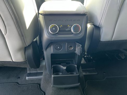 New 2025 Ford Explorer Active w/ Active Comfort Package image 42