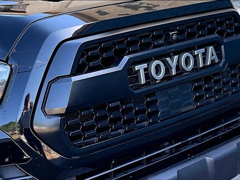 Certified 2020 Toyota Tacoma TRD Pro AWD/4WD image 30