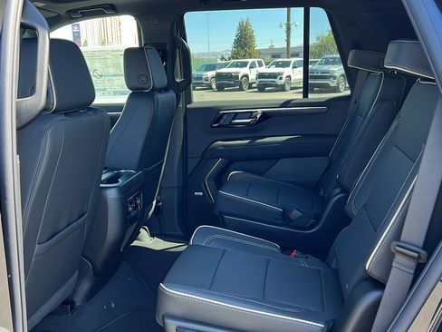 New 2026 Chevrolet Tahoe Premier w/ Sun And Tow Package AWD/4WD image 17