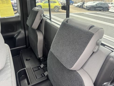 Used 2022 Toyota Tacoma SR5 image 16