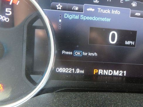 Used 2019 Ford F350 Platinum w/ Platinum Ultimate Package AWD/4WD image 17