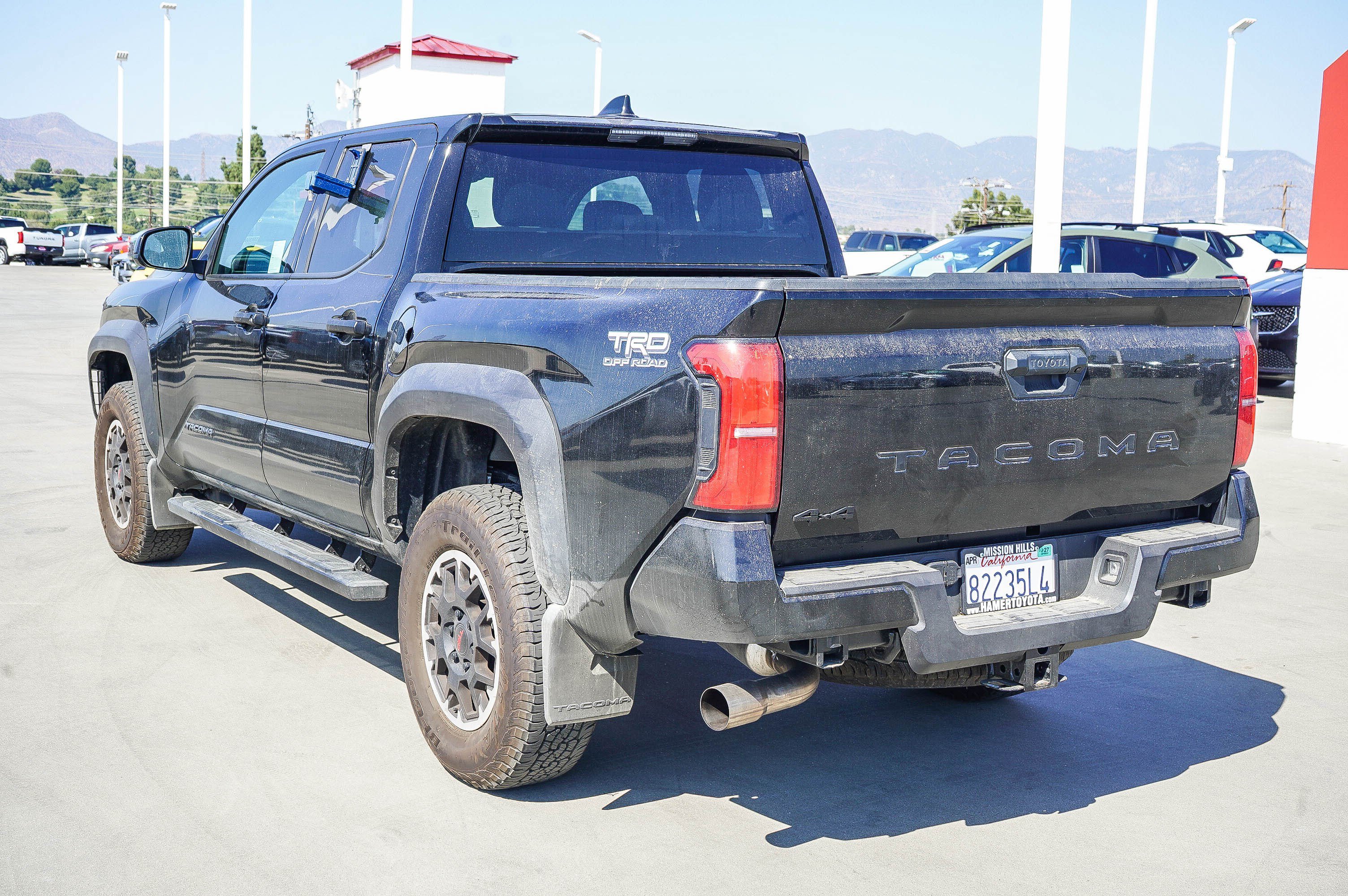 Certified 2026 Toyota Tacoma TRD Off-Road AWD/4WD image 5