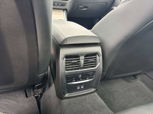 Used 2025 BMW 330i xDrive 330i xDrive image 16