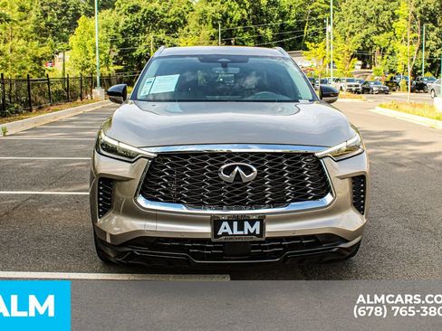 Used 2023 INFINITI QX60 Luxe w/ Cargo Package FWD image 9